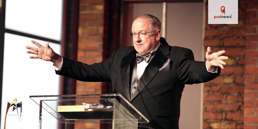 Todd Cochrane is inducted into the Podcasters Hall of Fame, 2015