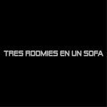Tres Roomies en un sofa