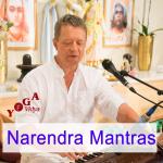 Narendra Kirtan und Mantrasingen