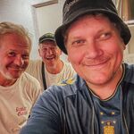 En FCK fan, en BIF fan og en AGF fan går ind på en bar